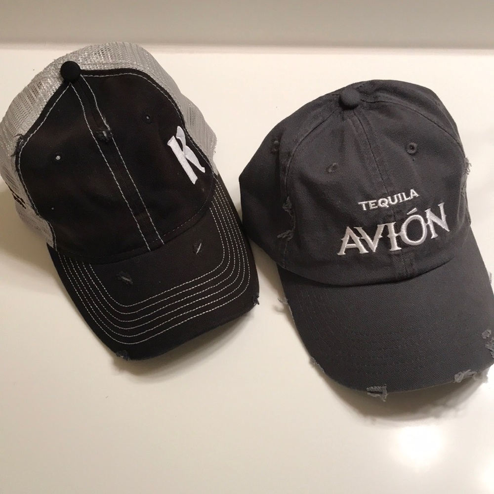2 Hats